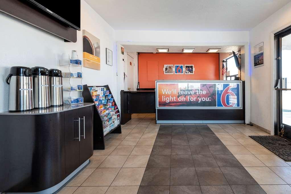 6 Westley, Ca Hotel